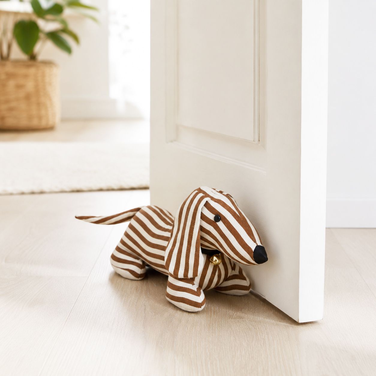 Stripy Dachy Dog Doorstopper Brown